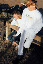 Laden Sie das Bild in den Galerie-Viewer, sweat shirt tiga vintage white homme femme