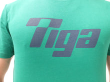 Charger l'image dans la galerie, t shirt vintage tiga logo bleu fond vert